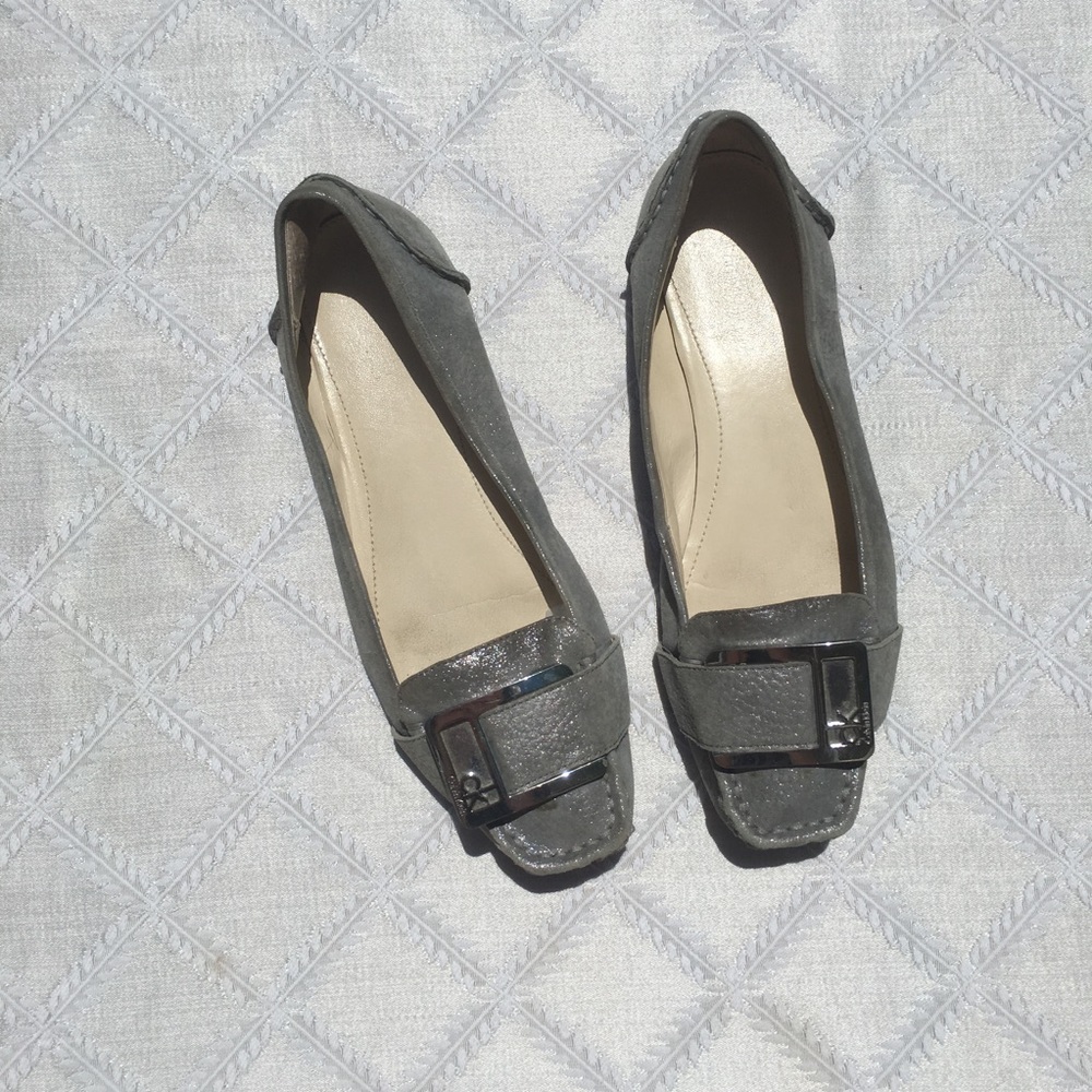 💕 Calvin Klein Sparkly Silver Flats